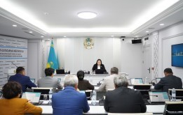 Жер учаскелерін иеліктен шығару туралы шарттардың жобаларын келісу мәселесі жөніндегі тұрақты комиссияның отырысы