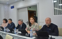Мәслихаттың кезекті сессиясы: 2023-2025 жылдарға арналған бюджет жобасы