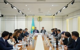 В маслихате Астаны обсудили новые подходы к межведомственному взаимодействию в сфере защиты прав детей