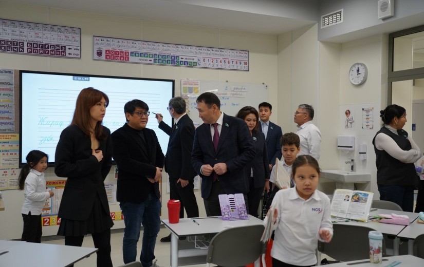 Астана қалалық мәслихатының депутаттары білім және спорт салаларында іске асырылған бірқатар нысандарға шығу жиынын өткізді