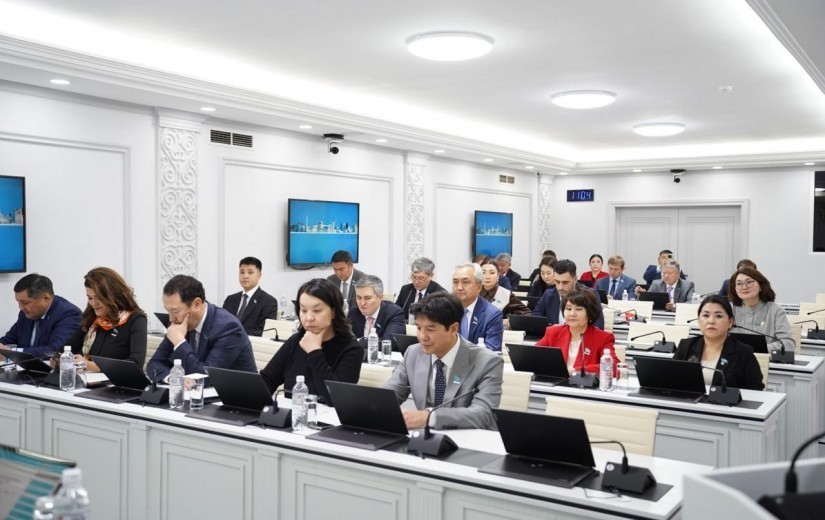 Қалалық инфрақұрылымды дамытудың өзекті мәселелері бойынша кезектен тыс сессия