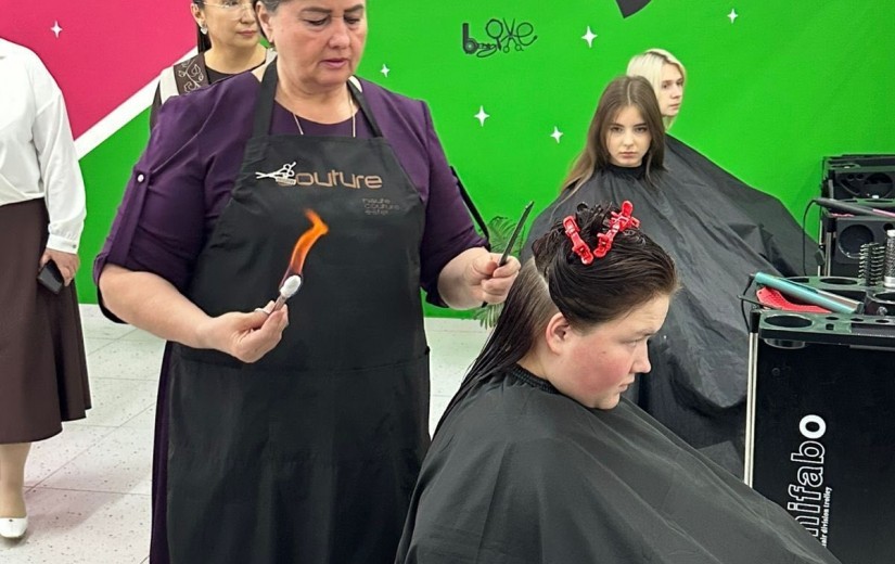 Астана қалалық мәслихатының депутаттары Астана әкімдігіне қарасты Технологиялық колледжге барды