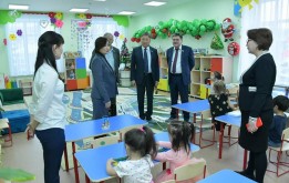 Депутат Сената Парламента Республики Казахстан Едил Мамытбеков и депутаты маслихата города Нур-Султан посетили столичный ясли-сад, теннисный центр и осмотрели очистные сооружения ливневой канализации района I-5