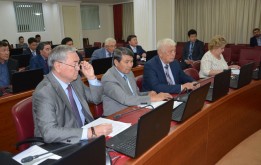 Әлеуметтік көмек кімдерге тиесілі?