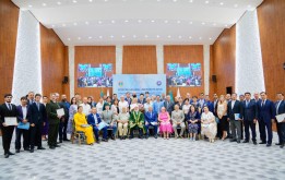 В стенах столичного акимата провели совещание с участием акима столицы Жениса Касымбек и заместителя АНК Галымжана Махана