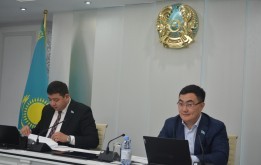 Депутаттар 2023-2025 жылдарға арналған бюджет жобасын талқылады