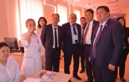 Екінші күн қатарынан қалалық маслихат депутаттары елордамыздың медицина мекемелерін аралауда