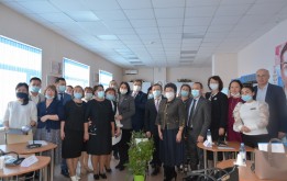 Депутаты маслихата приняли участие в заседании  круглого стола «Библиотека в реалиях нового времени»