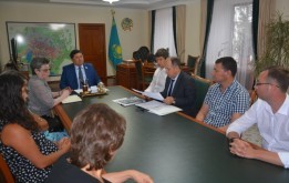 Секретарь маслихата вновь встретился с собственниками гаражных кооперативов "Южный" и "Рассвет"