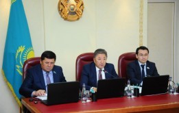 В постоянных комиссиях маслихата города Астаны началось обсуждение главного финансового документа столицы