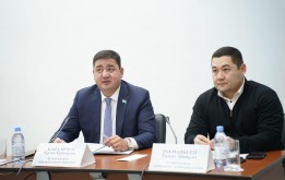 Депутатский корпус начал встречи с руководством шести районов столицы на предмет выявления проблемных вопросов микрорайонов и жилых массивов, расположенных на территориях