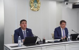 Кезекті сессия: елорданың саябақтары мен гүл бақтарын кешенді көгалдандыру, абаттандыру мәселелері