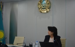 В городском маслихате под председательством Гульжамал Джапаровой состоялось заседание постоянной комиссии по вопросу законности, правопорядка и работе с общественностью