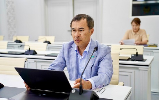 Мәслихат отырысында елорданың денсаулық сақтау жүйесін дамыту мәселелері талқыланды