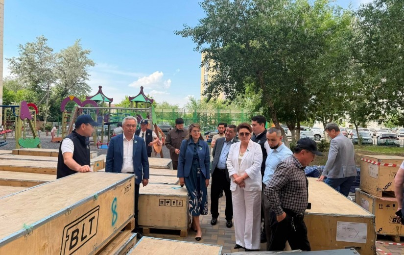 Астана қалалық мәслихатының депутаттары «Өркен қала» ЖШС-не барып, тұрғын үй қорын жаңғырту бағдарламасының жүзеге асырылу барысымен танысты