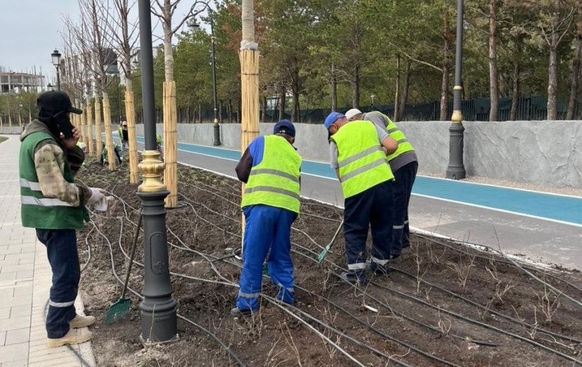 Депутаттар қаланың саябақтары мен қоғамдық  кеңістіктерді аралады