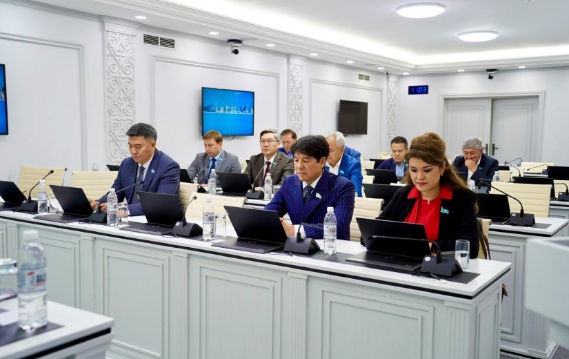 Коммуналдық мүлікті жекешелендіру мәселелері бойынша   көпшілік тыңдаулар