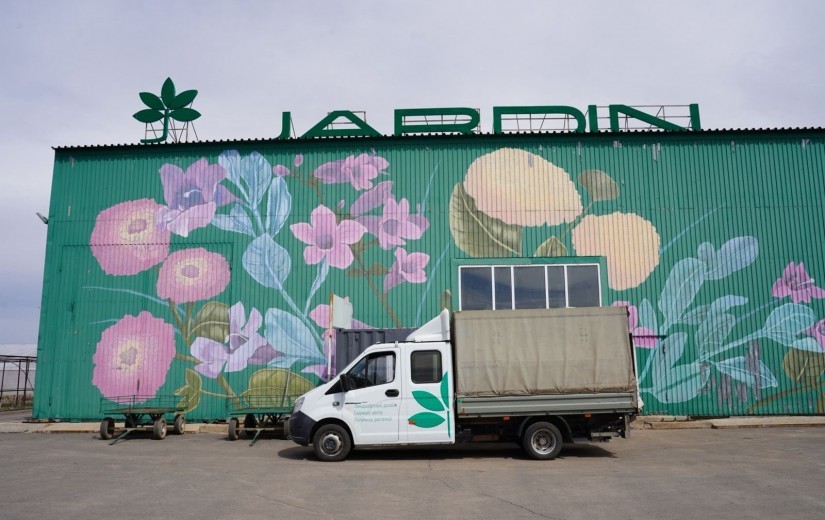 Депутаттар Жібек жолы кентіндегі сәндік өсімдіктер питомнигінің жұмысымен танысты