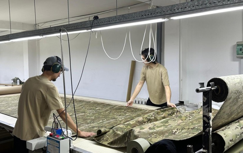 Астана қалалық мәслихатының депутаттары жеңіл өнеркәсіп саласында жұмыс істейтін қаланың өндірістік кәсіпорындарының бірі «DANMARD»ЖШС барды