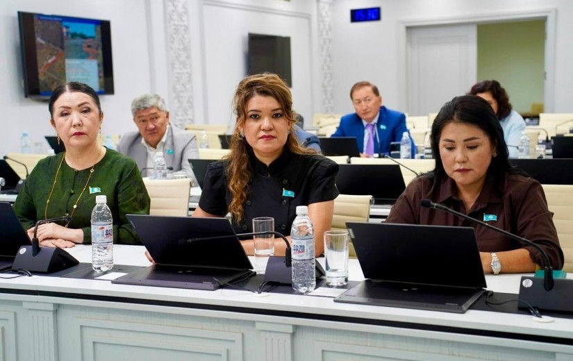 Мәслихатта көлік инфрақұрылымын дамыту мәселелері талқыланды