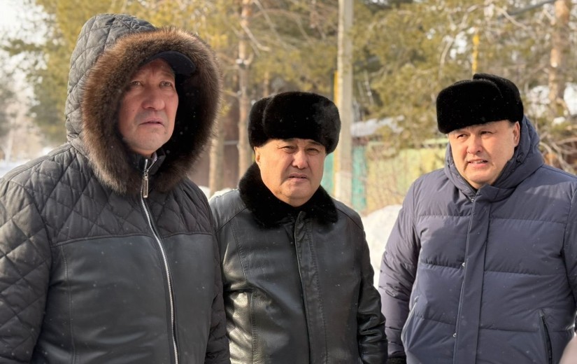 Алдағы маслихат сессиясына, қаладағы тұрғын алаптарды дамыту мәселелері мен перспективаларына арналған дайындық аясында депутаттар «Есіл» ауданындағы бірқатар нысандарға барды