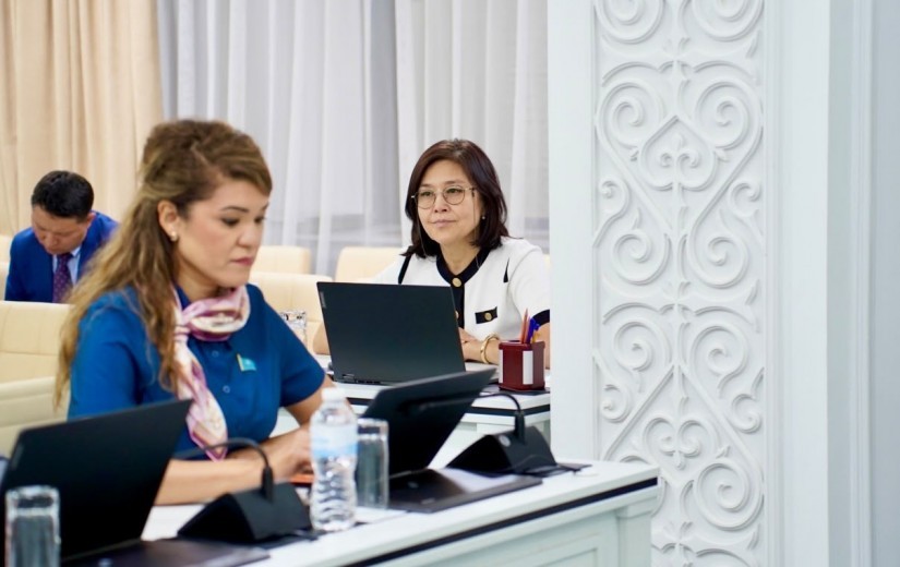 Мәслихат отырысында елорданың денсаулық сақтау жүйесін дамыту мәселелері талқыланды