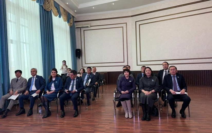 Состоялось очередное заседание депутатской фракции партии «AMANAT»