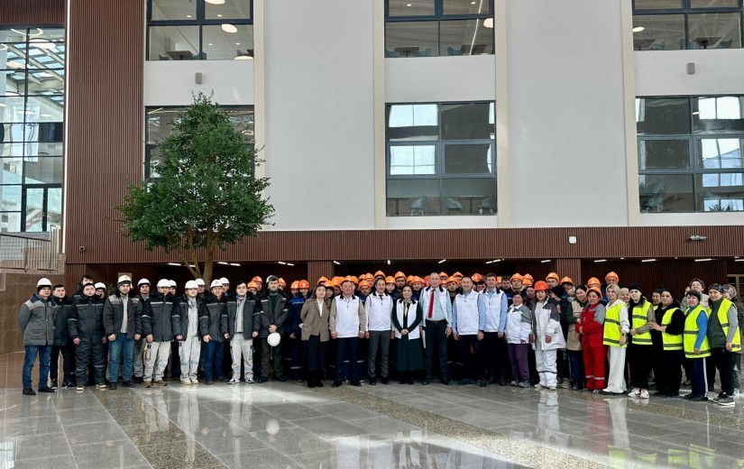 Компанияның «Mabetex Group» ұжымымен, сондай-ақ «Астана әлеуметтік технологиялар» қоғамдық бірлестігінің қызметкерлерімен кездесу өткізді