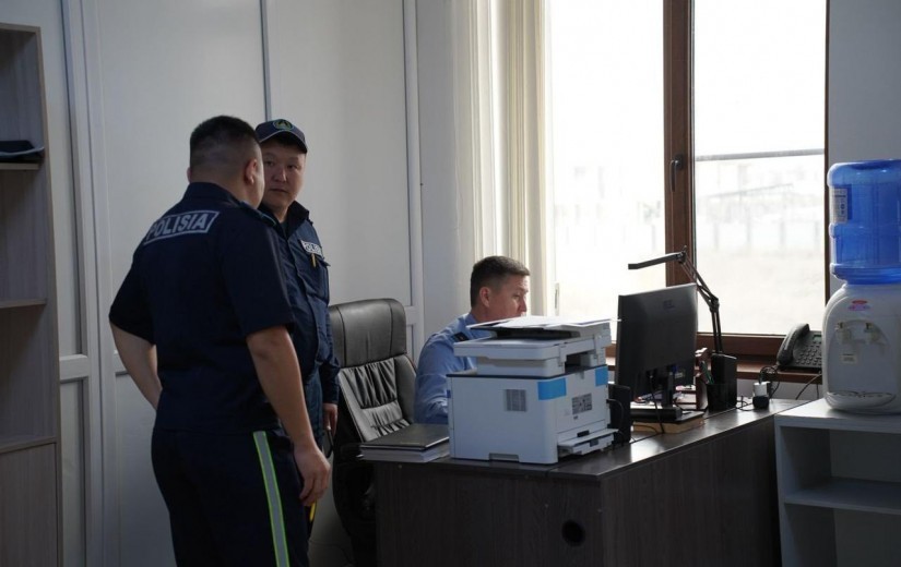 Астана мәслихатының депутаттары елорданың Полиция департаменті Әкімшілік полиция басқармасына барды