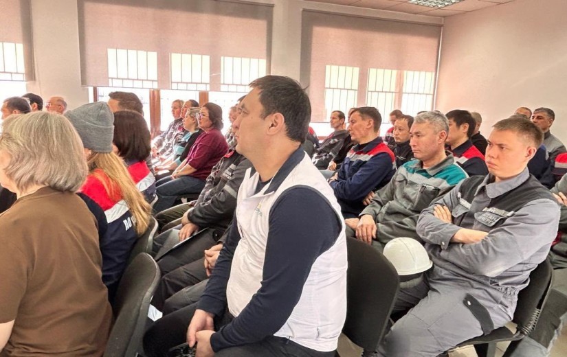 ЖЭО-1 ұжымымен жаңа Конституция жобасы талқыланды