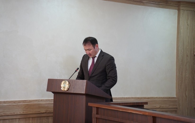 Депутаты начали заслушивание отчётов акимов районов