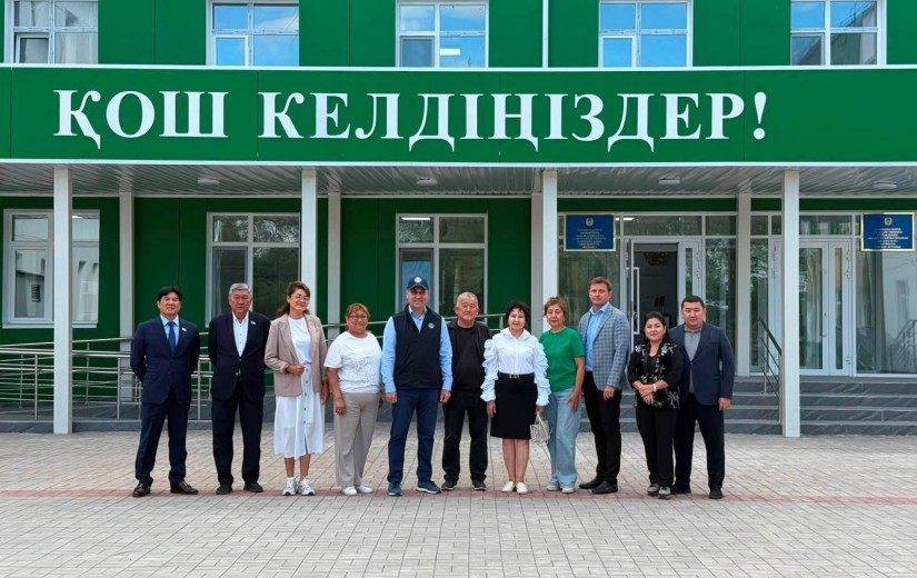 Елордалық мәслихат депутаттары мектептердің жаңа оқу жылына дайындығын тексерді