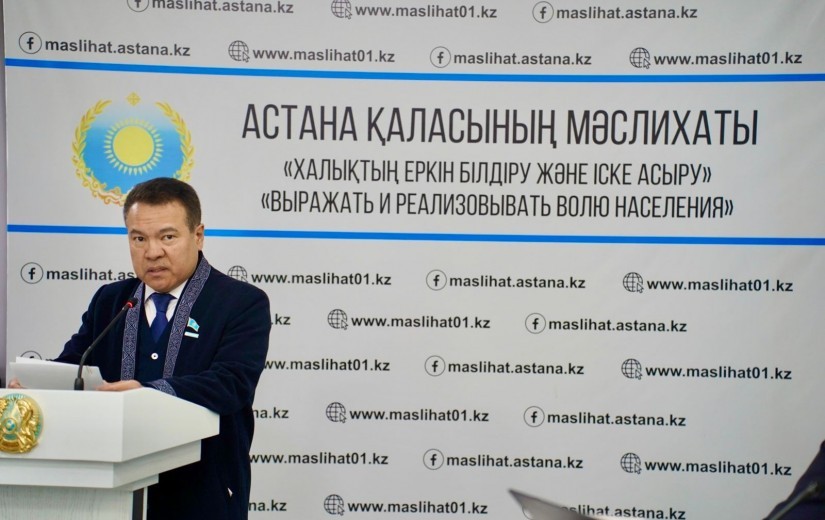 Астана мәслихатының депутаттары елорданың тұрғын алаптарын дамытуды талқылады