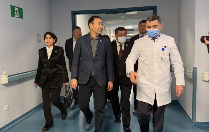 Елорда тұрғындарына көрсетілетін медициналық қызметтер мәселесі көтерілді