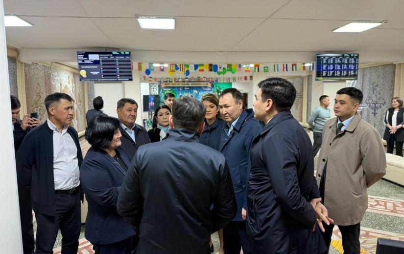 Елорда мәслихатының депутаттары  білім беру нысандарына барды