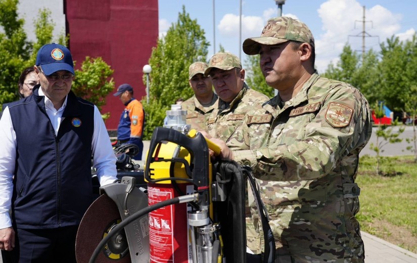 Депутаттар елордадағы өрт сөндіру бөлімдерін аралады