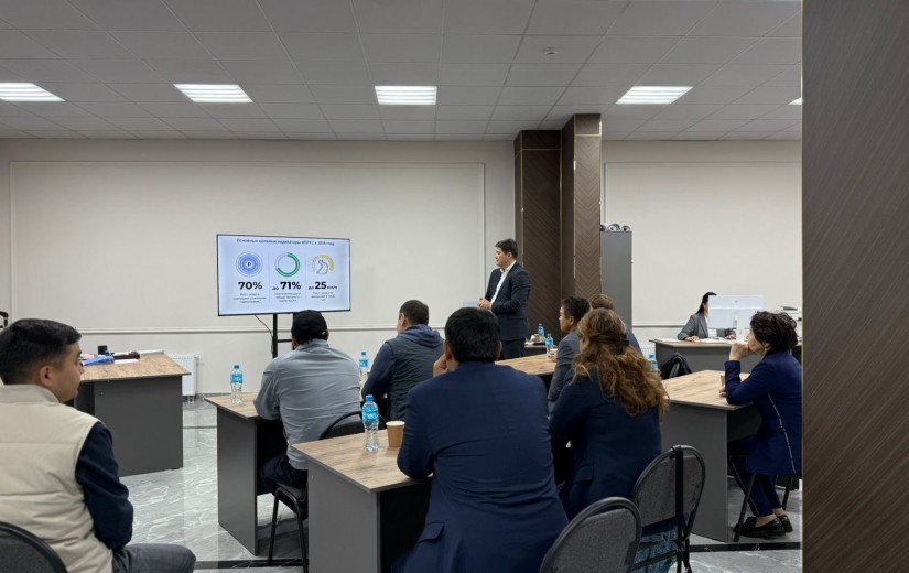 Мәслихат депутаттары ЖҚҰО арнайы көліктері мен автотұрақ жүйесінің жұмысымен танысты