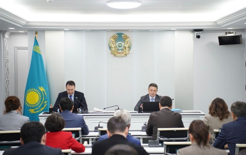 2026-2028 жылдарға арналған бюджетті нақтылау мәселелері бойынша кезектен тыс сессия