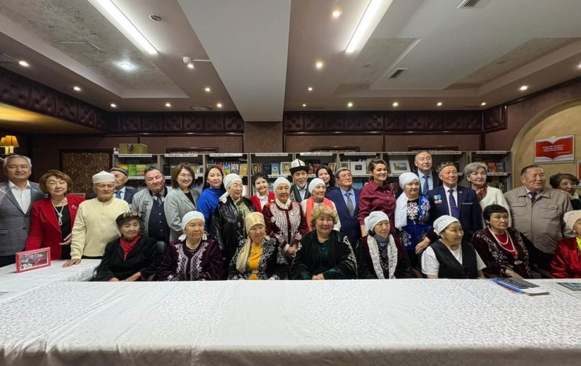 Қарттар күніне орай жылы кездесу
