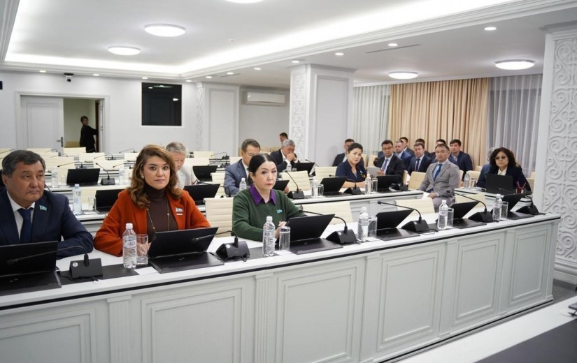 Заседание комиссии: вопросы озеленения   и учёта зелёных насаждений столицы