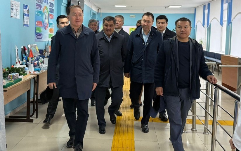 Елорда мәслихатының депутаттары  білім беру нысандарына барды