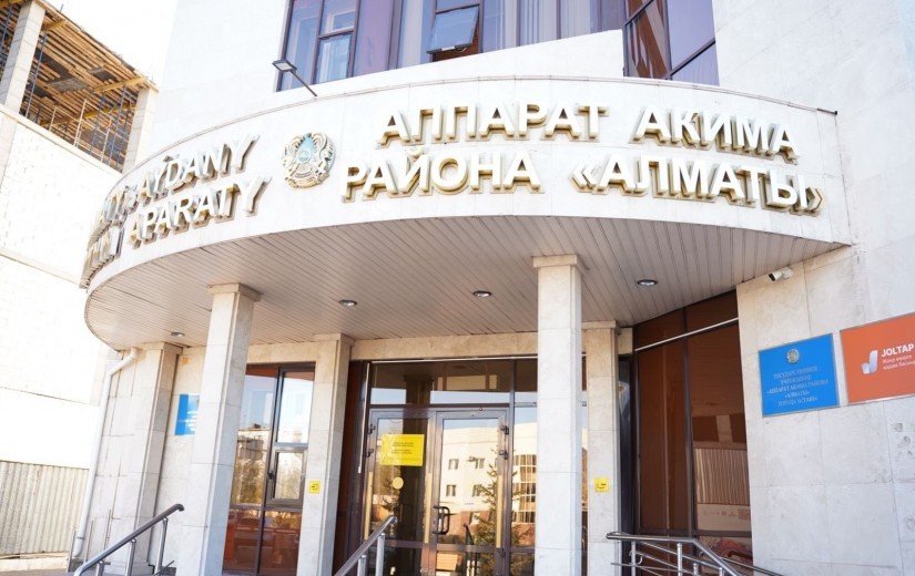 Депутаты начали заслушивание отчётов акимов районов