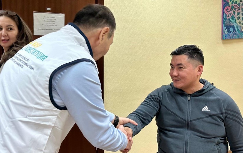 Компанияның «Mabetex Group» ұжымымен, сондай-ақ «Астана әлеуметтік технологиялар» қоғамдық бірлестігінің қызметкерлерімен кездесу өткізді