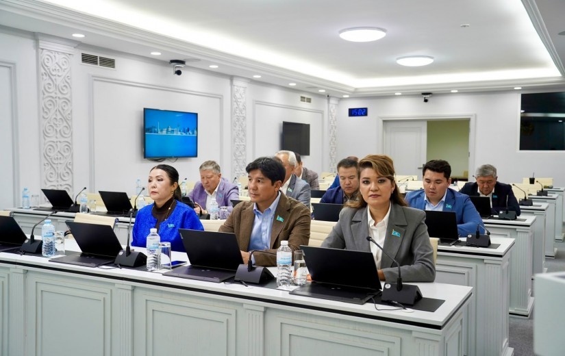 Құрылыс қалдықтары және ҚТҚ бөлек жинау: депутаттардың бақылауындағы мәселелер