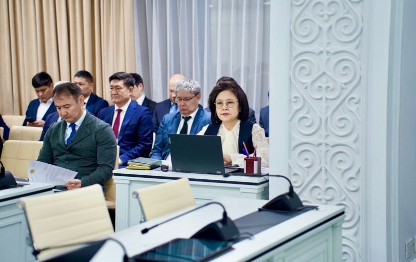 Астана мәслихатының депутаттары елорданың тұрғын алаптарын дамытуды талқылады