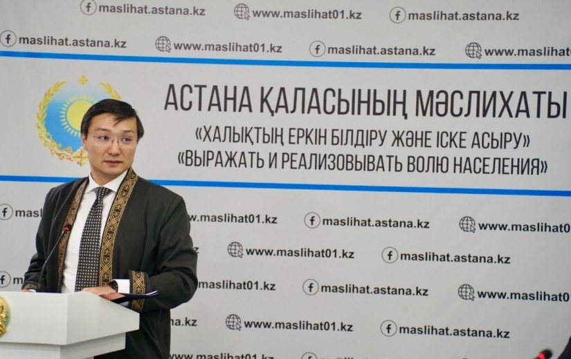 Астана мәслихатының депутаттары елорданың тұрғын алаптарын дамытуды талқылады