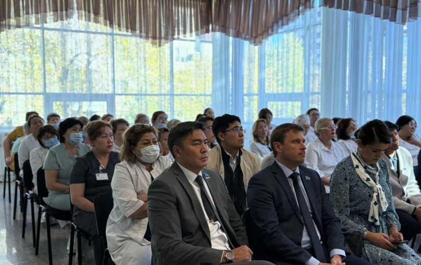 Депутаты ознакомились с работой медицинских организаций столицы