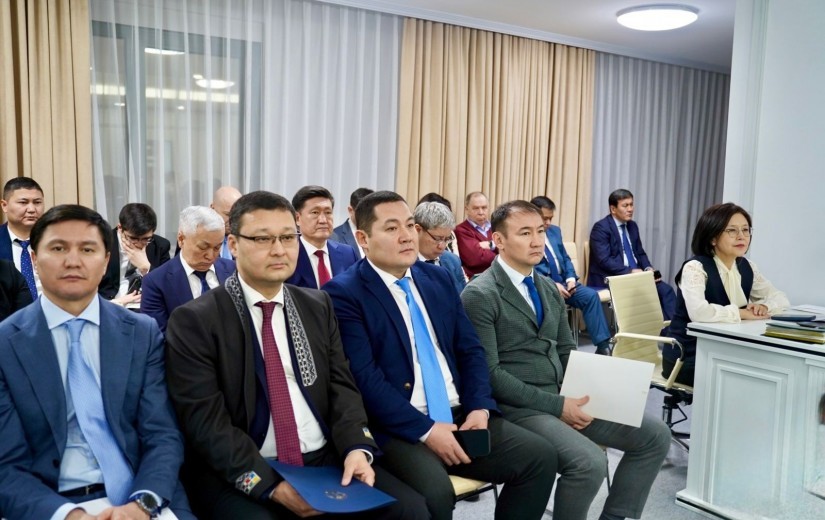 Астана мәслихатының депутаттары елорданың тұрғын алаптарын дамытуды талқылады