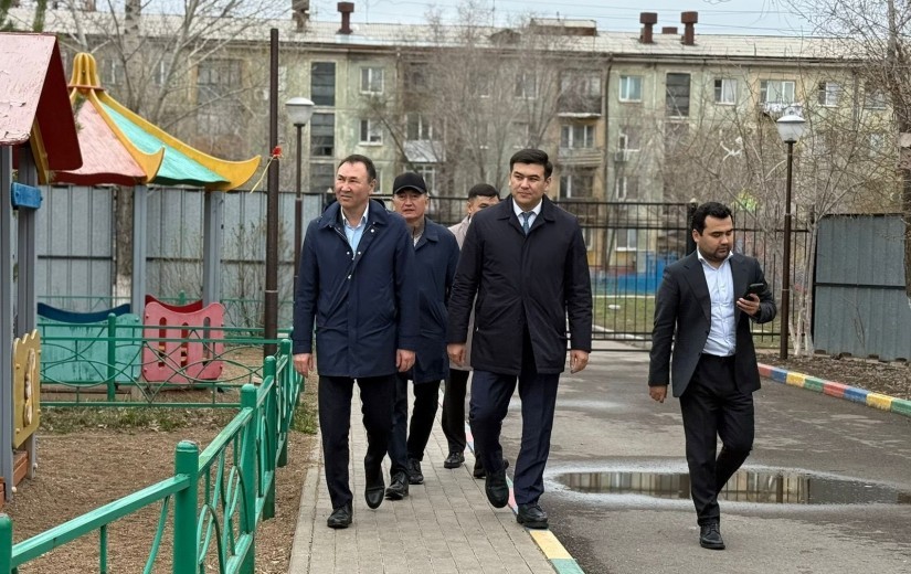 Елорда мәслихатының депутаттары  білім беру нысандарына барды