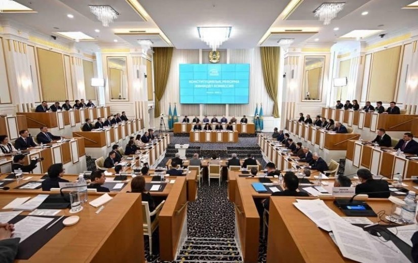 Конституциялық реформа жөніндегі комиссияның алғашқы отырысы өтті